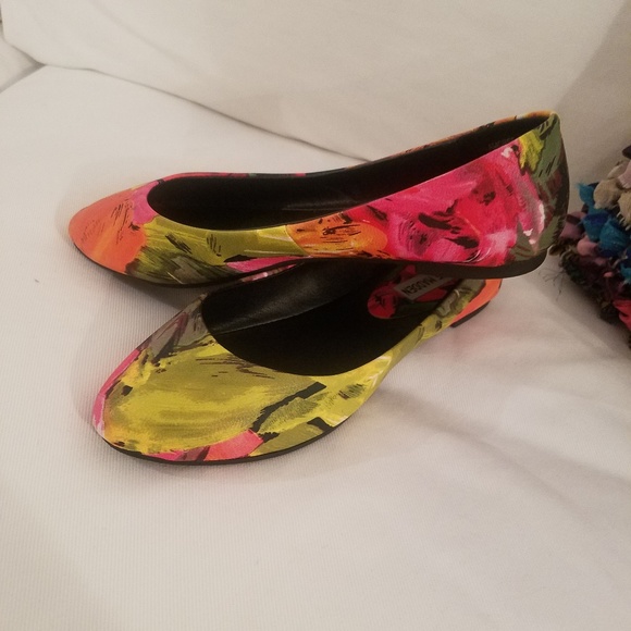Cute 💕 Steve Madden flats - Picture 5 of 7